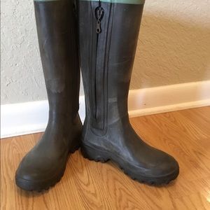 Tretorn rain boots size 7 (37) green